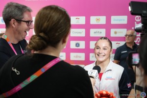 wag aa podium sfe04023 simone ferraro ph